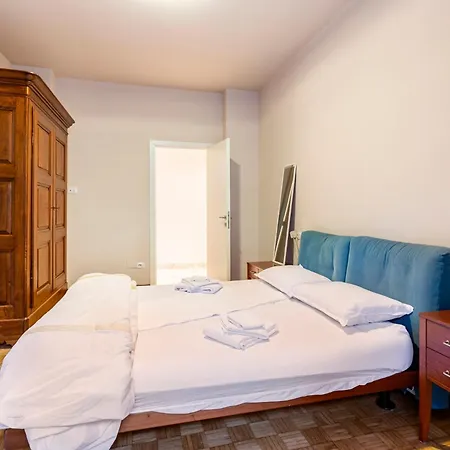 Duomo - Apartamento Voghera